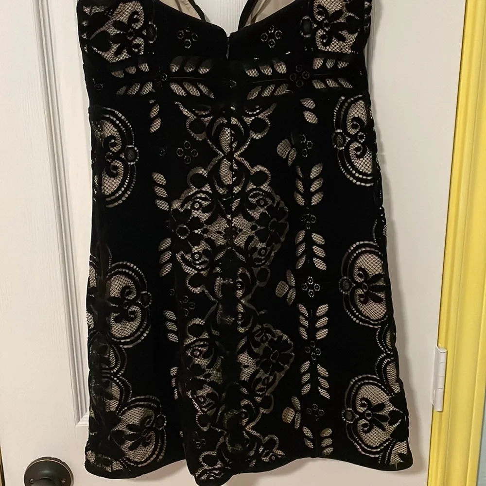 Saylor x Free People Velvet cutout mini dress - Picture 5 of 7